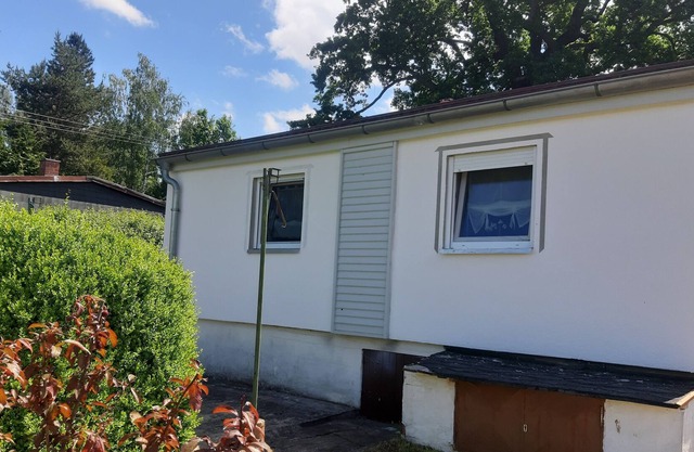 Renovated cozy bungalow near Oberhof with covered outdoor jacuzzi