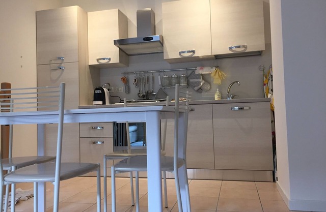 Renovated ground floor apartment in the garden