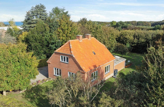 Renovated home in rural idyll, close to the beach