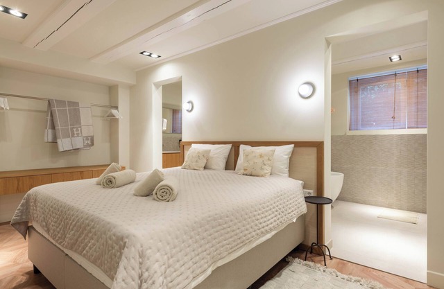 Renovated luxurious 200sqm loft in city center