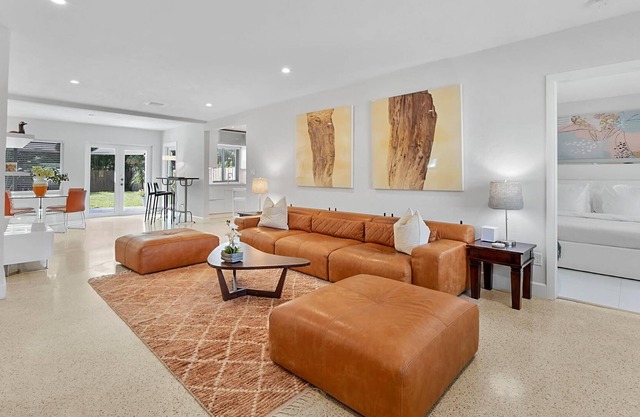 Renovated Midcentury - Steps From Wilton Manors
