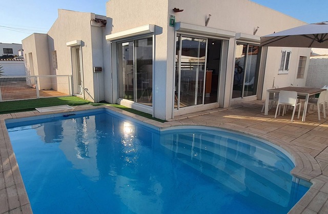 Renovated Montgri villa with pool,10 minutes from the centre and the beach!