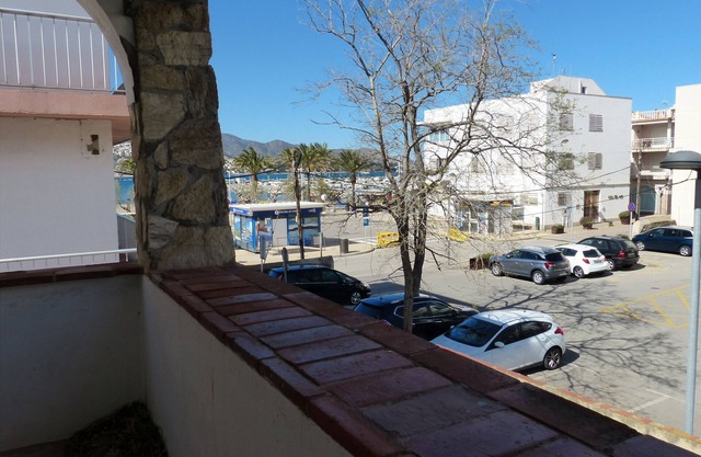 Renovated old LLANCA house in Port, 2mn from the beach, with private garage