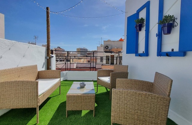 Renovated Penthouse in the historic center, 100 meters from the Cathedral!