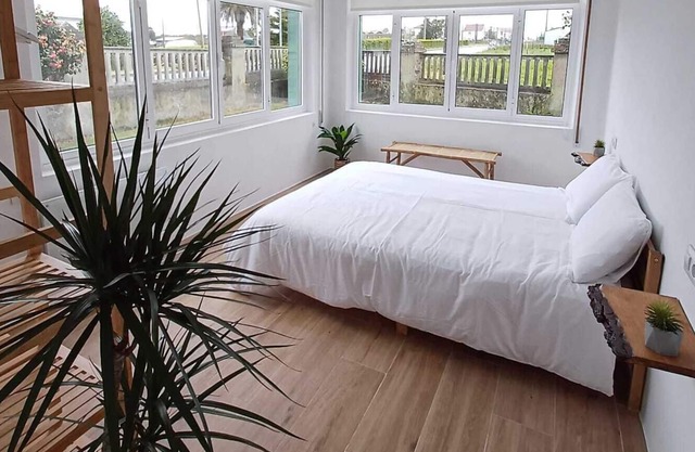 Renovated rural house with garden, 5 minutes from beaches.