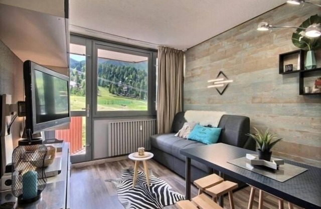 Renovated studio cabin in Plagne Centre with balcony, close to slopes