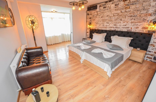 Renovated Studio located next to Cismigiu Gardens
