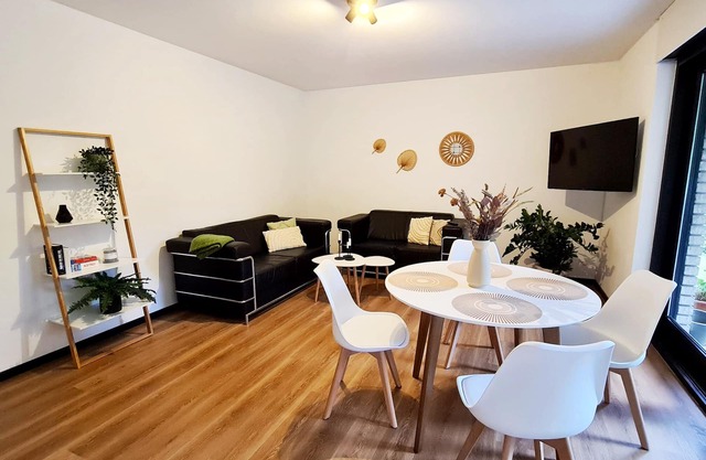 Renovierte Doppelhaushälfte in Bester Lage mit Eigener Terrasse