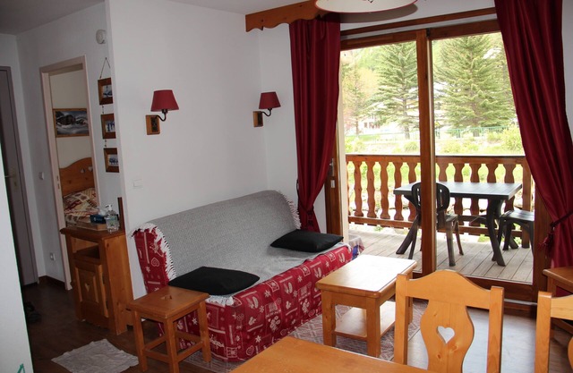 Rent Apartment Abriès regional park of queyras hiking, skiing