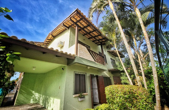 Rent day, month and year. Lagoa downtown. quiet street and residential. Suites / 1Q / 2Q