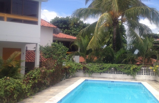 Rent excellent house in family condominium near the beach and the village of Porto.