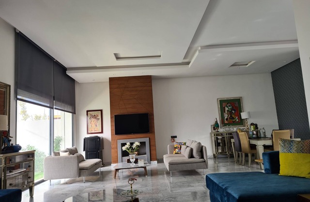 Rent large luxury villa for the holidays.