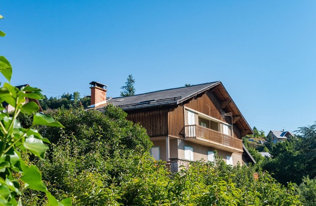 Rental Apartment Embrun Serre Poncon 6-8 people in detached villa