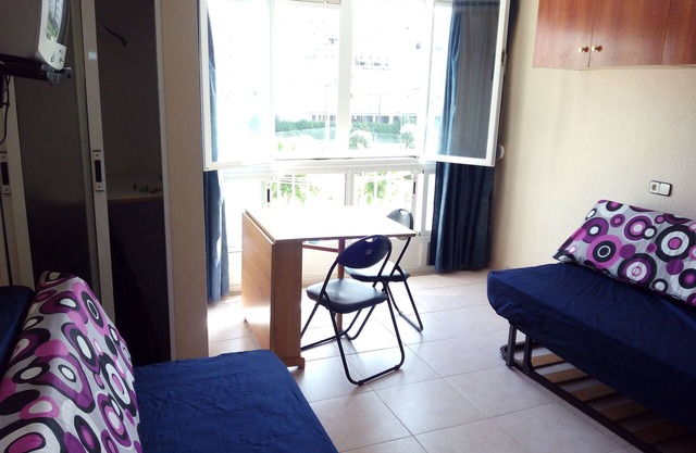 Rental studio in La Pineda (Salou) at 50 m beach for up to 6 people