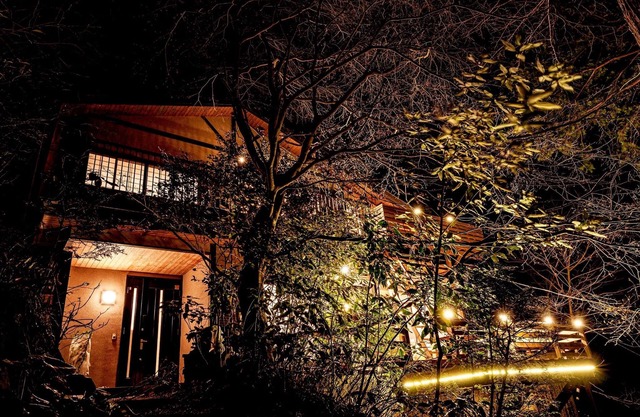 Rental vacation home in Mt Izu with an aerial terrace overlooking the ocean/Atami Shizuoka