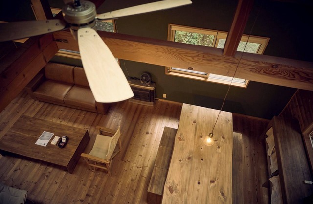 Rental villa in the forest Wooden deck roof Cypr/Agatsumagun Gunma
