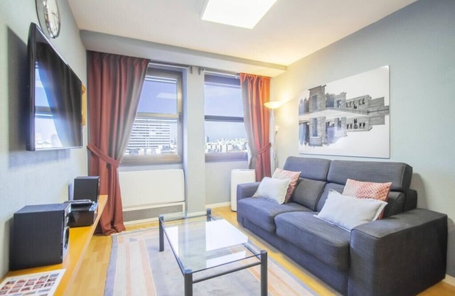 Rentalis Plaza España | Astonishing apartment next to Gran Vía