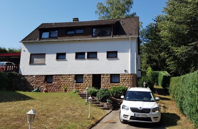 Rentrisch am Waldrand