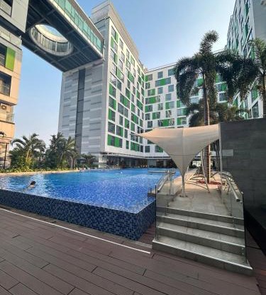 Republic Plaza Airpot Tân Sơn Nhất view sân bay