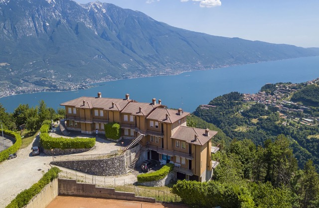 Residence Bellevue 7, Tremosine, Italy