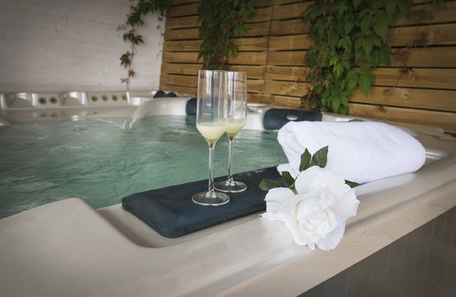 Residence Felice -14 accommodation 300 meters from the sea, swimming pool, garage, new building