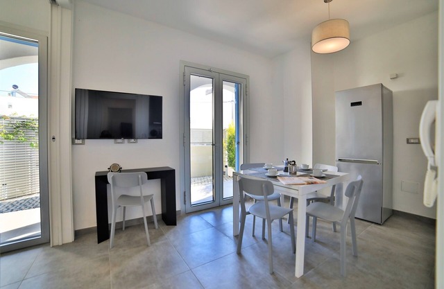 RESIDENCE IL CAICCO - Tirhandil Apartment