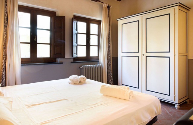 Residence in Montaione with 3 bedrooms sleeps 6
