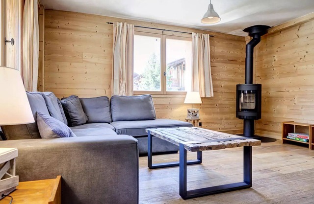 Residence La Meleze - Renovated chalet, close to the centre