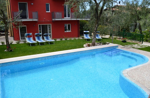 Residence "La Pergola" central area, garden, swimming pool, parking