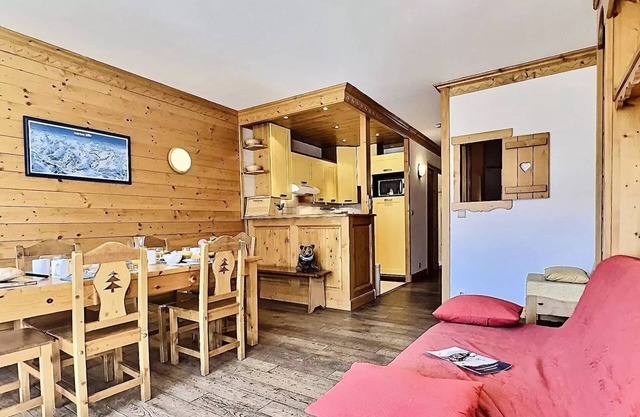 Residence Le Bec Rouge - Charming apartment 3 rooms 8 people in Tignes ski to the feet and close to shops in the area of Lake