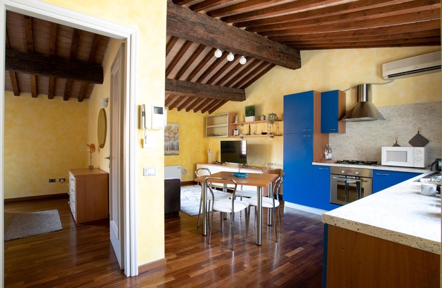 Residence of the Fruits-The Cedar- bright apartment a stone's throw from the squares!