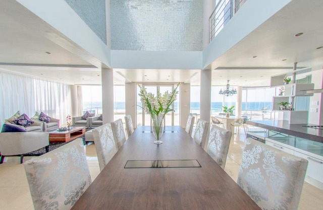 Residence on Sea View