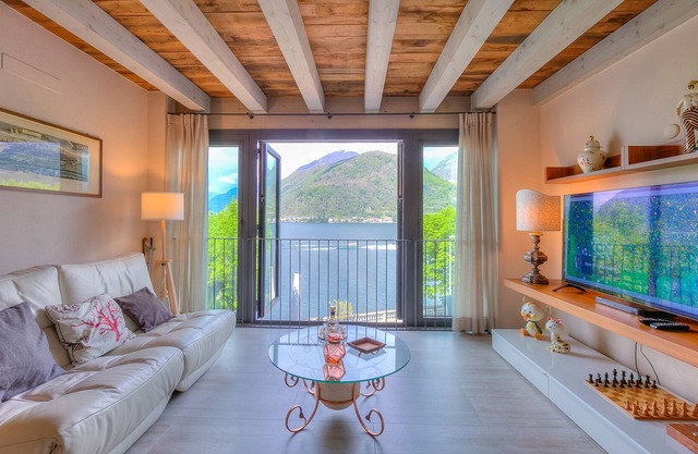 Residence Porto Pojana Amazing Lakeview, Riva San Vitale, Switzerland