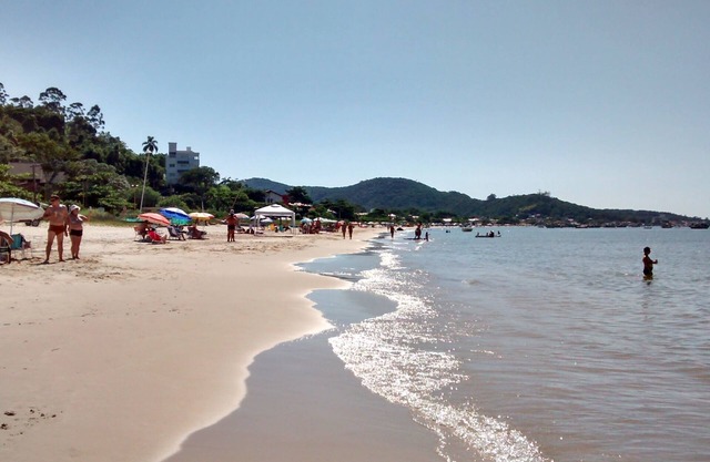 Residencial Baia Bela 90 meters from the beach Cantinho de Zimbros Bombinhas SC