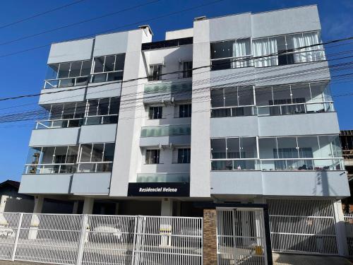 Residencial Helena Perequê Porto Belo SC