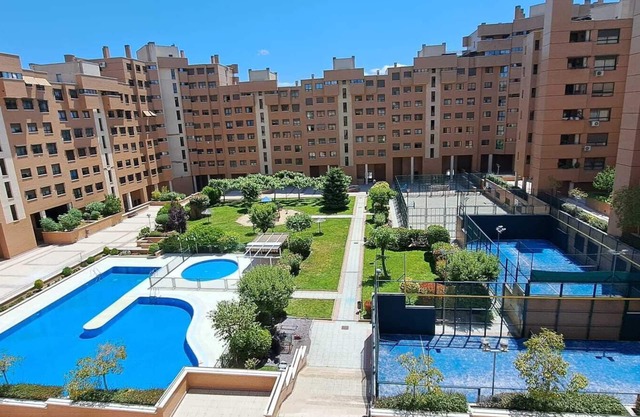 RESIDENCIAL in Madrid. Short-term rental/Non-tourist
