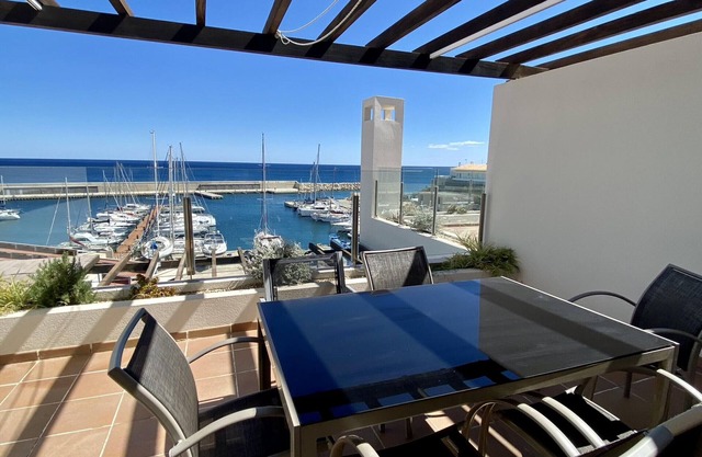 RESIDENCIAL MARINA DEL PORT 32