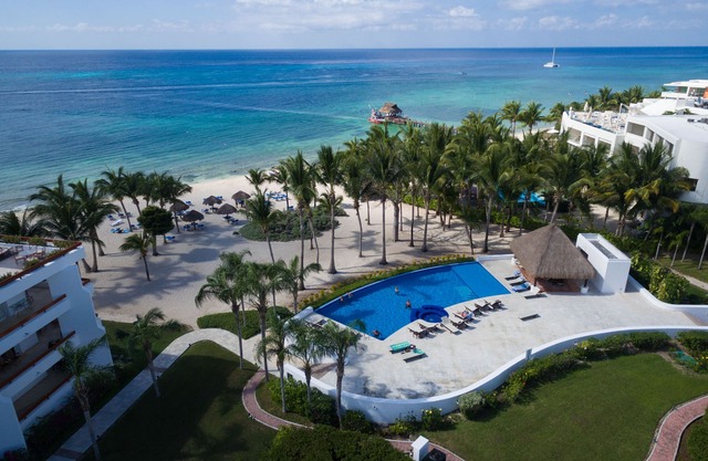 Residencias Reef San Francisco Beach Oceanfront Property