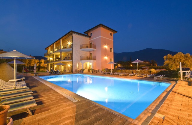 Residenza Le Due Torri Apartments