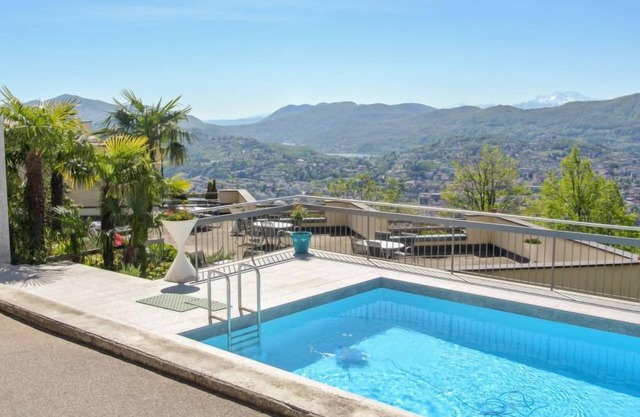 Residenza Monte Bré - Apt.002 Haus1 by Interhome