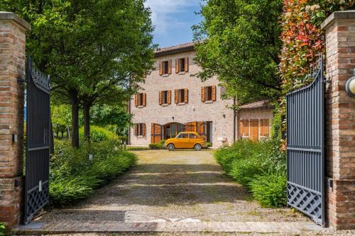 Residenza Storica sulle Colline di Maranello