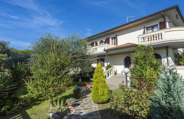 Residenza Tirrenia Comfortable holiday residence