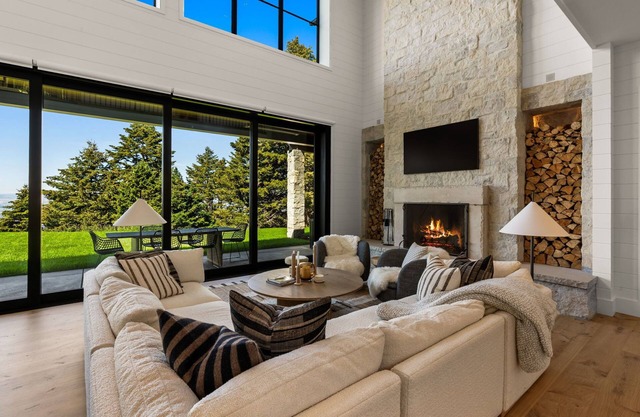Resolute Ridge Peak House