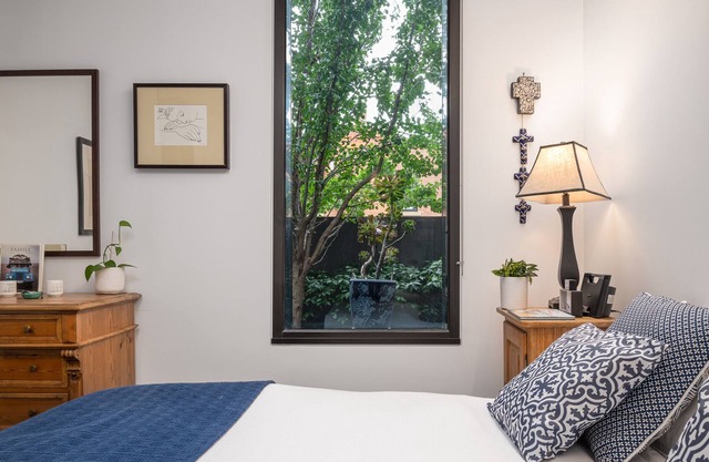 Resort living with courtyard at a Superb Bayside Location, Resort living at a Superb Bayside Locati