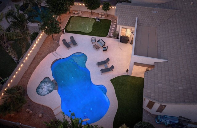 Resort Stlye Home with Heated Pool, Spa, and Putting Green