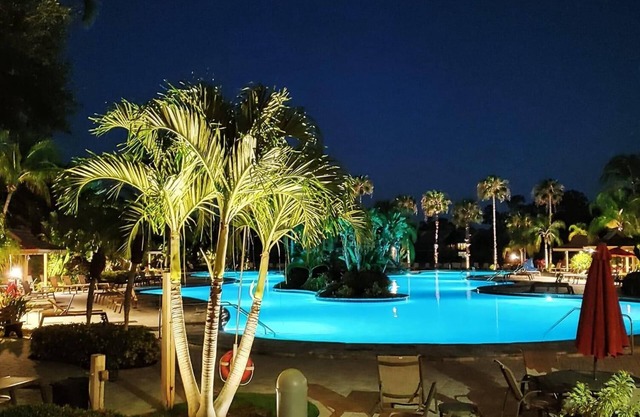 Resort-style condo - close to great beaches and downtown Naples.