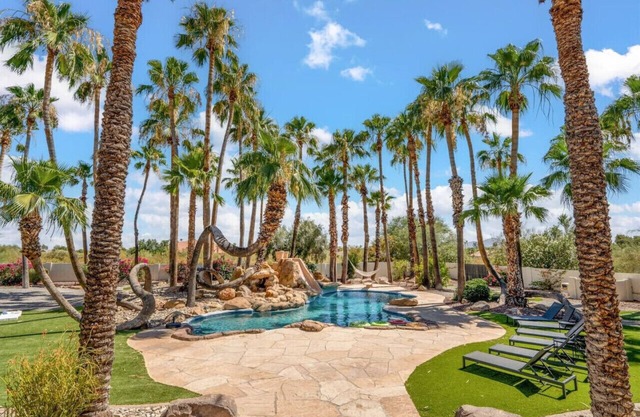 Resort Style Estate, 2 Houses, Putt-Putt Course, B-ball Court, Heated Pool