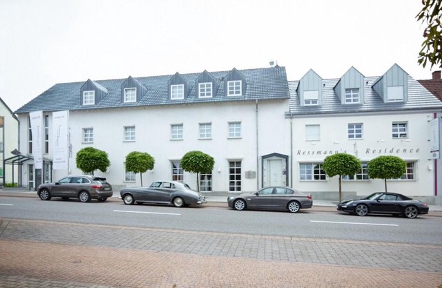 Ressmann`s Residence