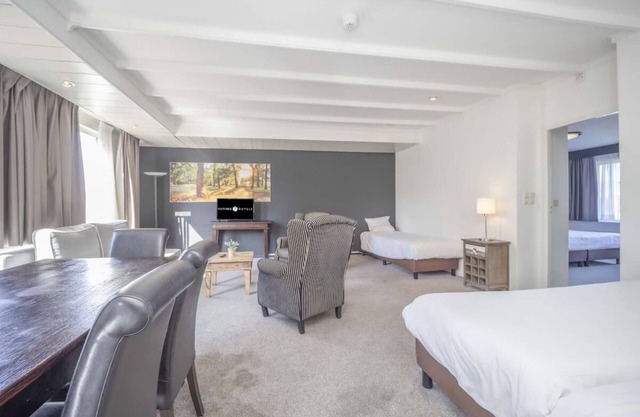 Rest & Recharge: Scenic Retreat Near Loonse and Drunense Duinen National Park