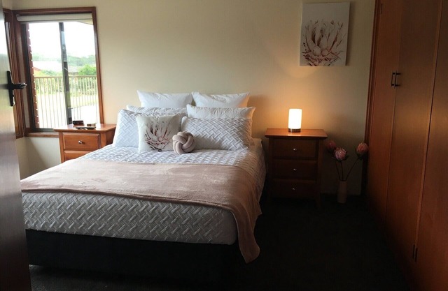 Rest Sleep Relax @Shoalhaven Heads with Pool Table